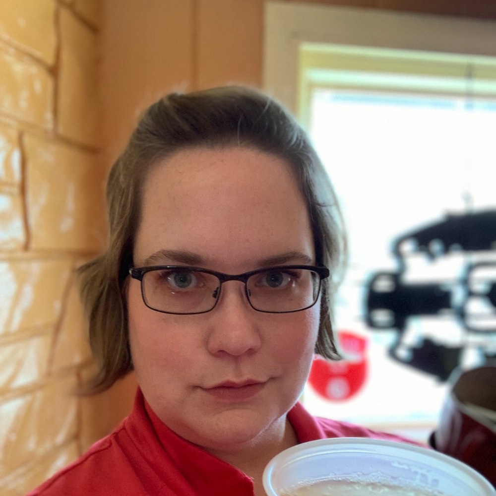 Meet your Posher, Angela